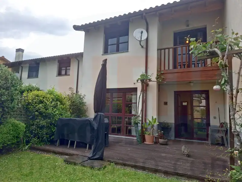 Terraza de Casa o chalet en venta en Sariego con Calefacción, Terraza y Trastero