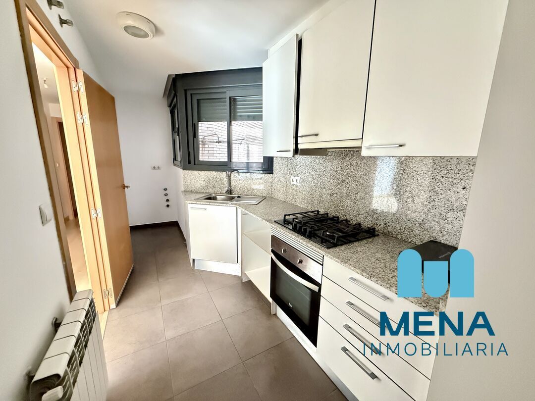 Cuina de Pis en venda en Santander amb Calefacció i Traster