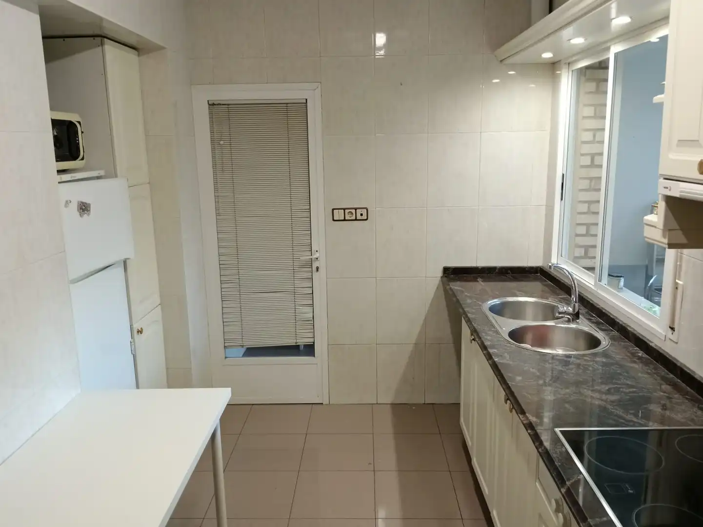 Cocina de Oficina de alquiler en Iturrama