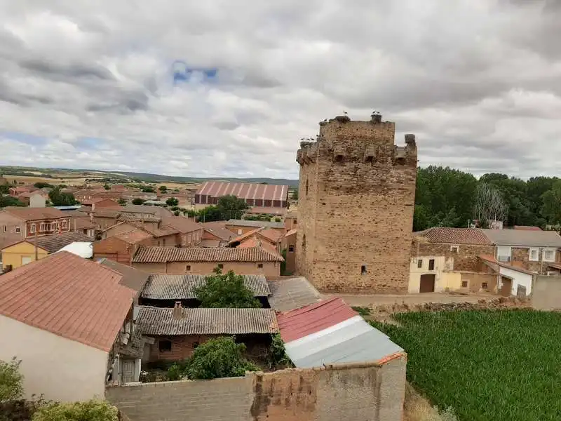 Vista exterior de Casa o chalet en venta en Quintana del Marco con Amueblado