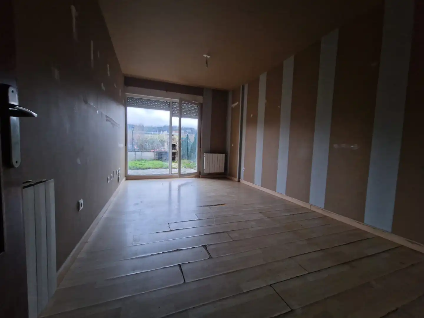 Wohnzimmer von Wohnung zum Verkauf in Castañeda mit Heizung, Privatgarten und Terrasse