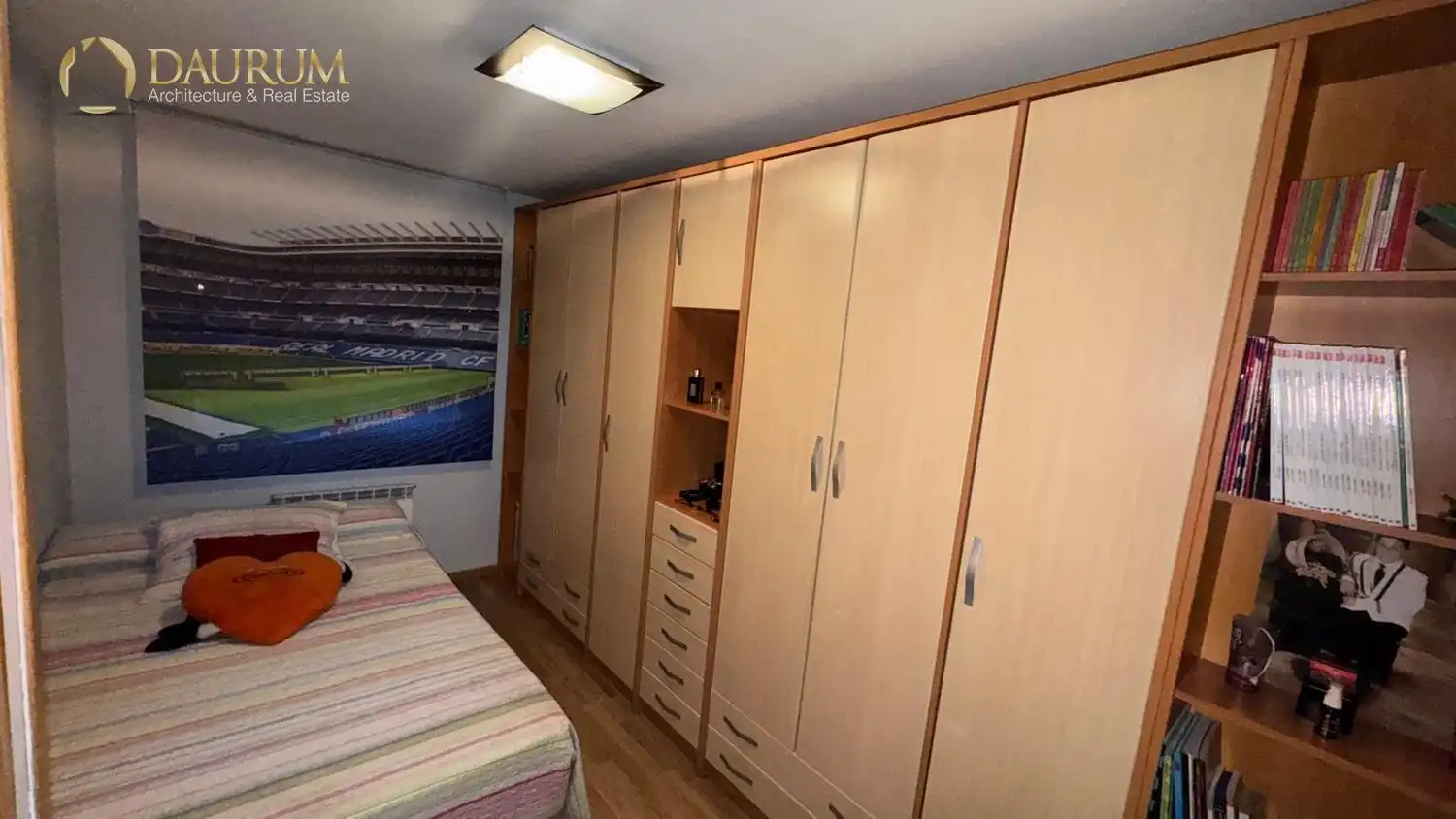 Schlafzimmer von Einfamilien-Reihenhaus zum Verkauf in Alcalá de Henares mit Klimaanlage, Heizung und Terrasse