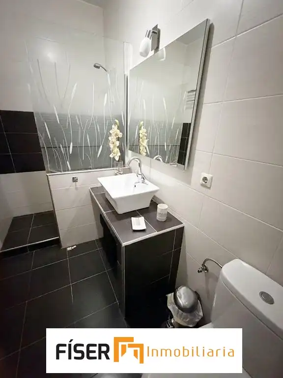 Flat with terrace to rent in Calle Hernando de Zafra, imagen 14