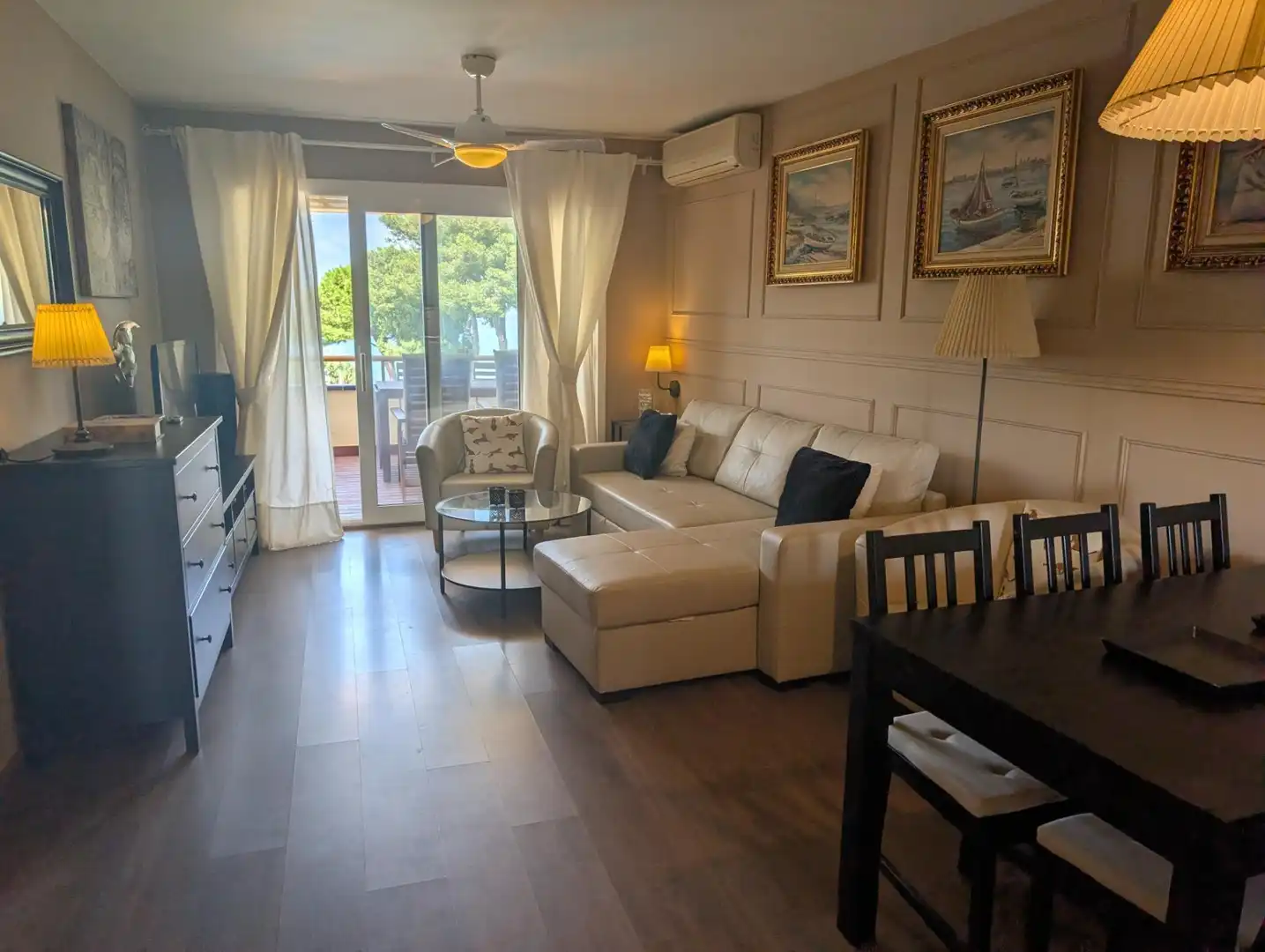 Sala d'estar de Àtic en venda en Alcanar amb Parquet