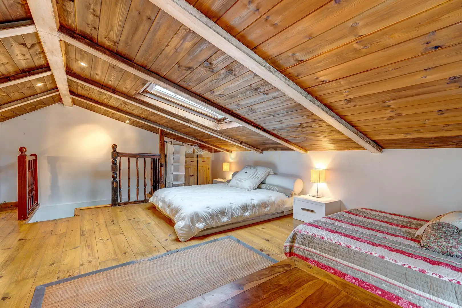 Schlafzimmer von Einfamilien-Reihenhaus zum Verkauf in Anguciana mit Privatgarten, Abstellraum und Schwimmbad