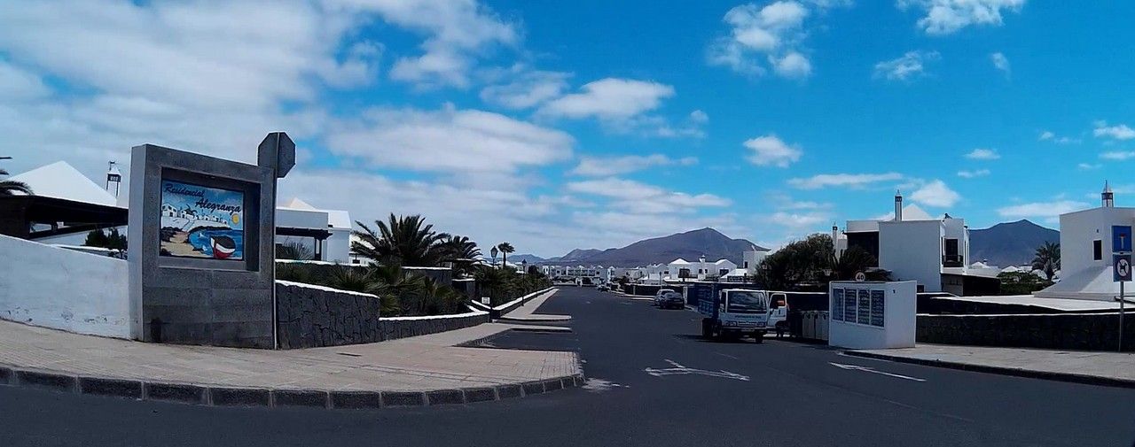 Exterior view of Single-family semi-detached for sale in Yaiza