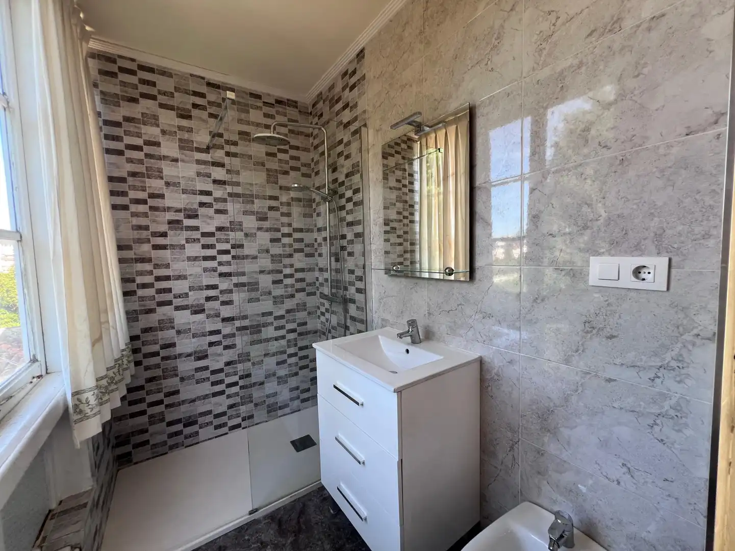 Bathroom of Houses for sale in Gozón  with Heating and Private garden