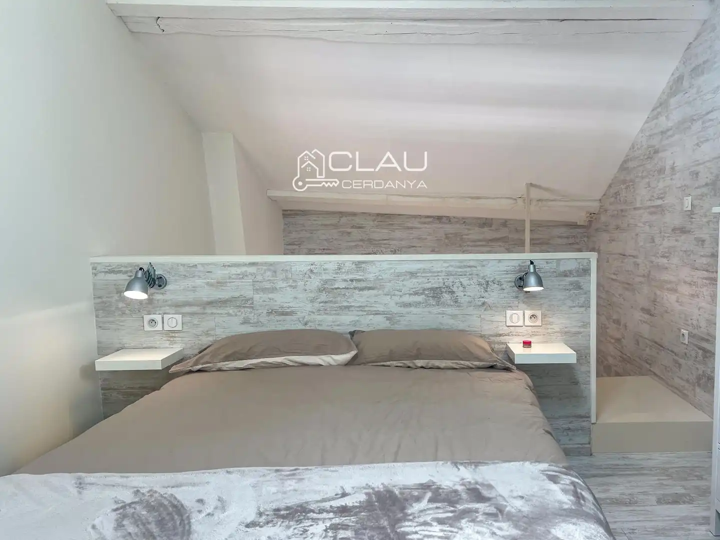 Attic for sale in Roussel, 6, Bourg - Madame