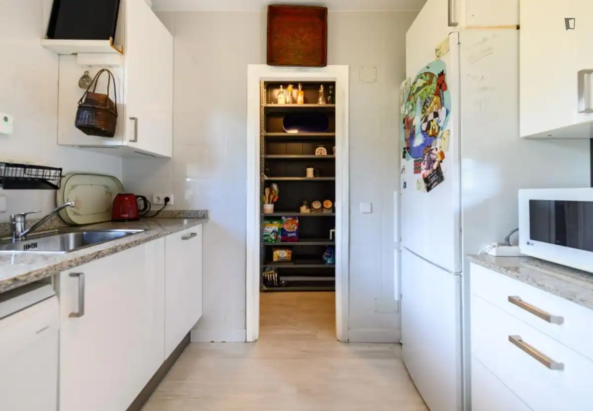 Cocina de Apartamento de alquiler en La Moraleja con Calefacción, Amueblado y Horno