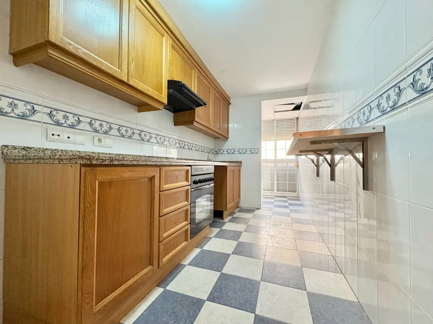 Kitchen of Flat for sale in Alfafar  with Oven