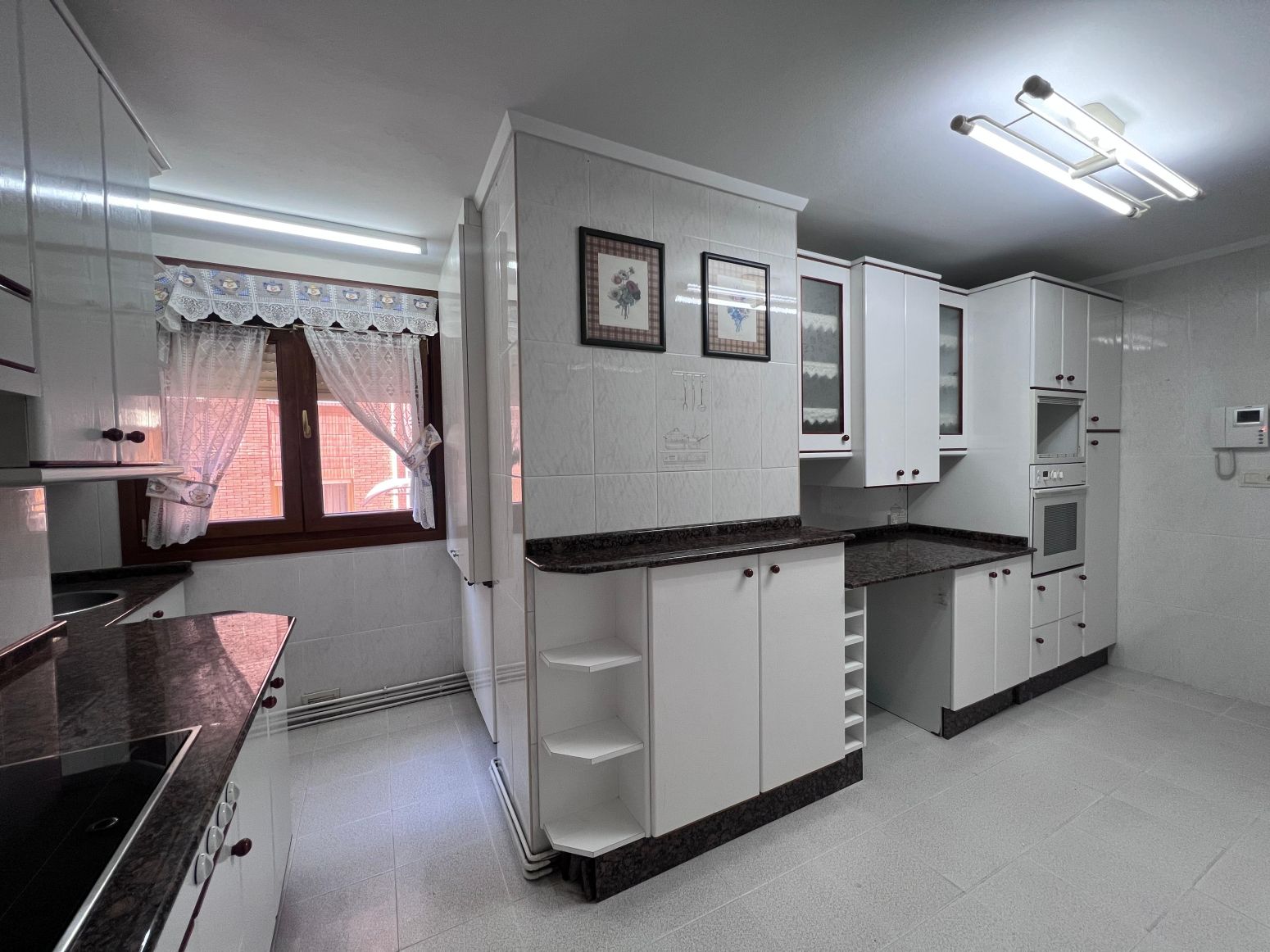 Kitchen of Flat for sale in Avilés  with Heating, Parquet flooring and Storage room
