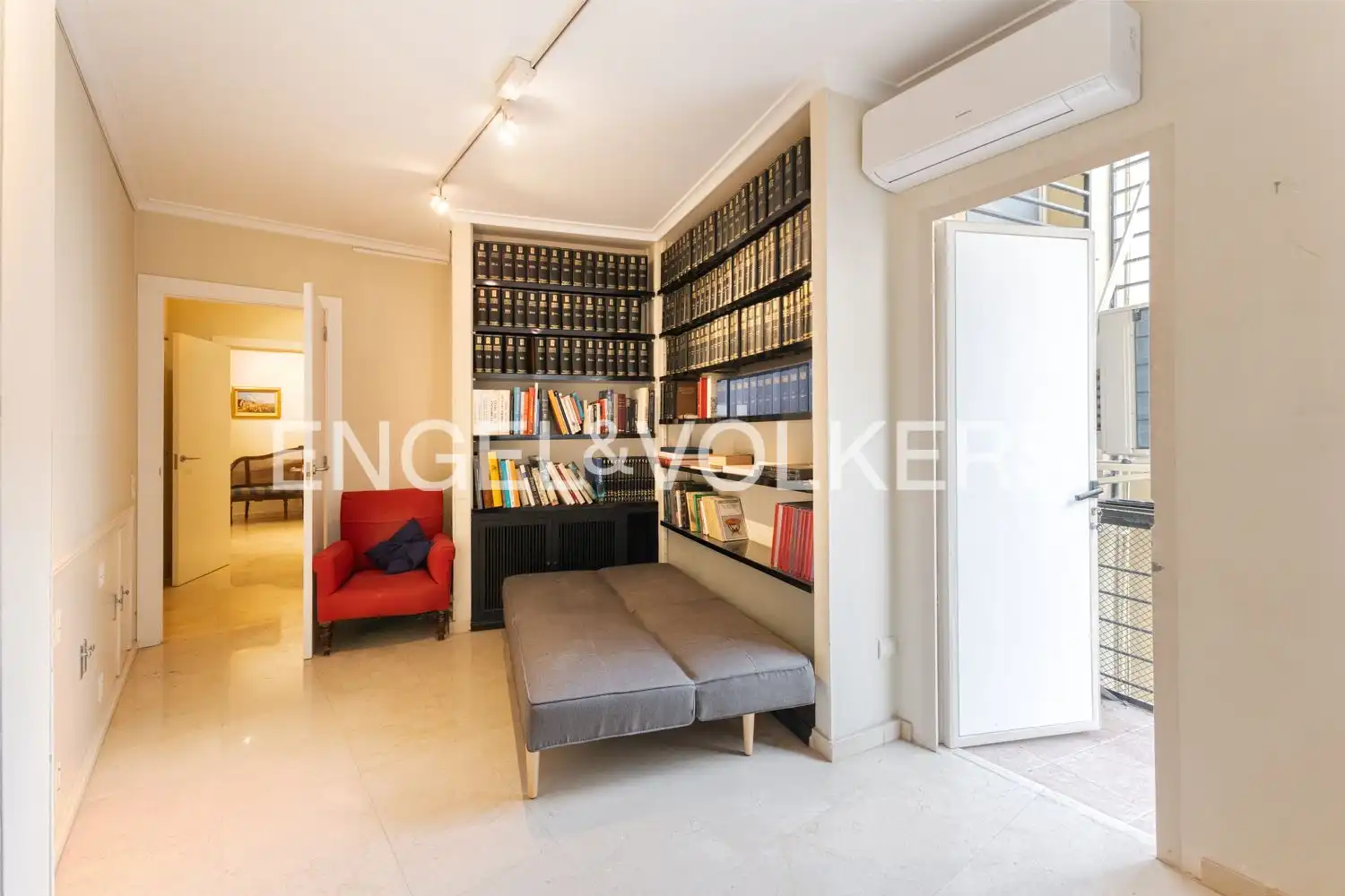 Piso en venta en Valencia con Aire acondicionado, Calefacción y Balcón
