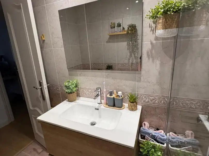 Baño de Piso en venta en Móstoles con Aire acondicionado, Terraza y Balcón