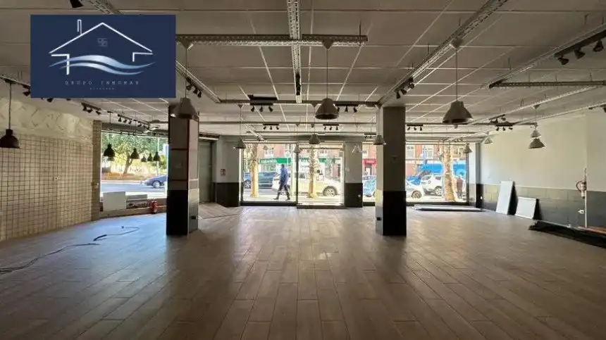 Local en venta en Alicante / Alacant con Aire acondicionado y Calefacción