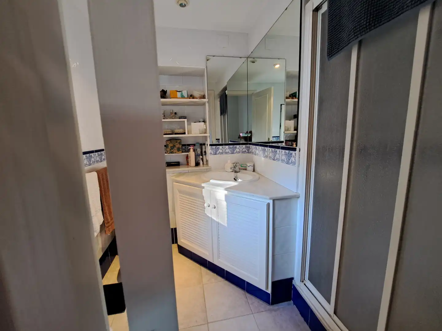 Bathroom of Houses for sale in Dénia  with Air Conditioner, Heating and Private garden