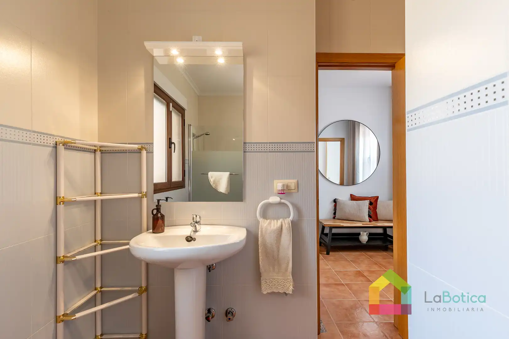 Badezimmer von Haus oder Chalet zum Verkauf in Gálvez mit Heizung