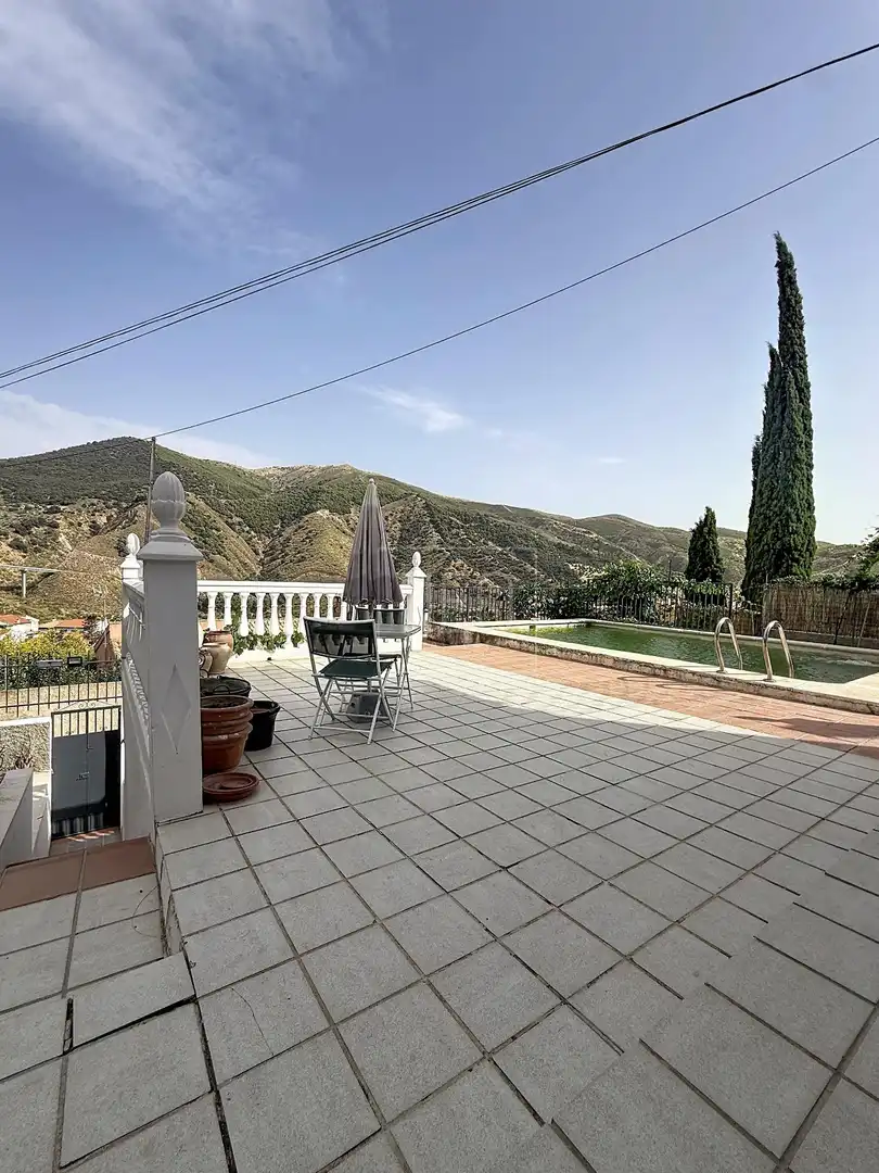 Terrassa de Casa o xalet en venda en Pinos Genil amb Aire condicionat, Calefacció i Terrassa