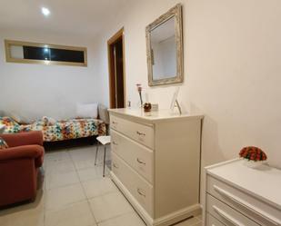 Dormitori de Apartament per a compartir en Sant Vicenç Dels Horts amb Aire condicionat, Moblat i Forn