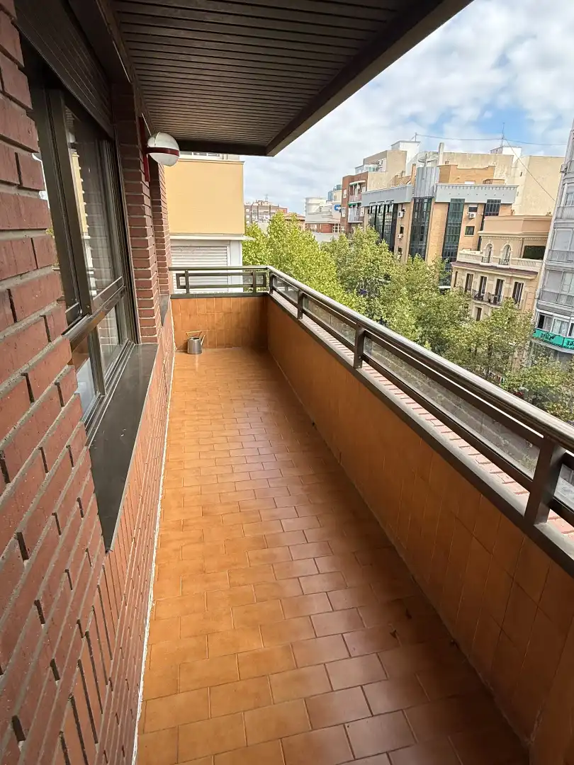 Terrasse von Wohnung zur Miete in Madrid mit Heizung, Terrasse und Möbliert