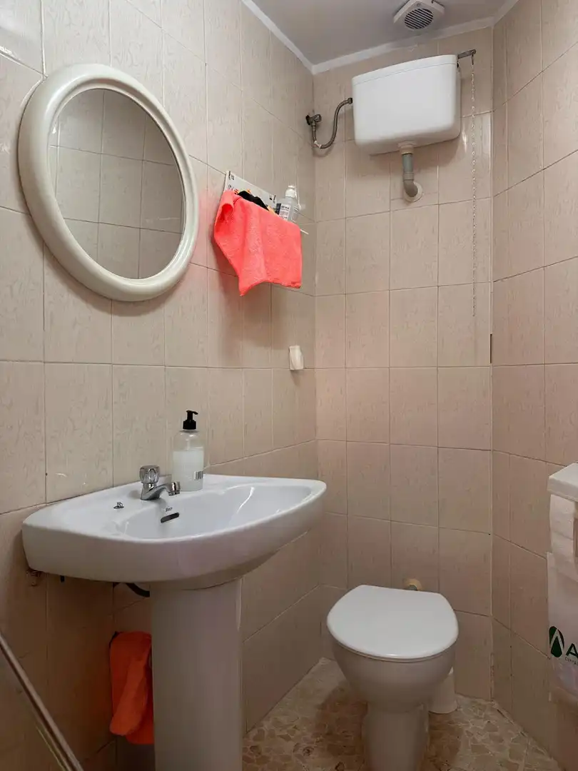 Badezimmer von Geschaftsraum zur Miete in Nervión