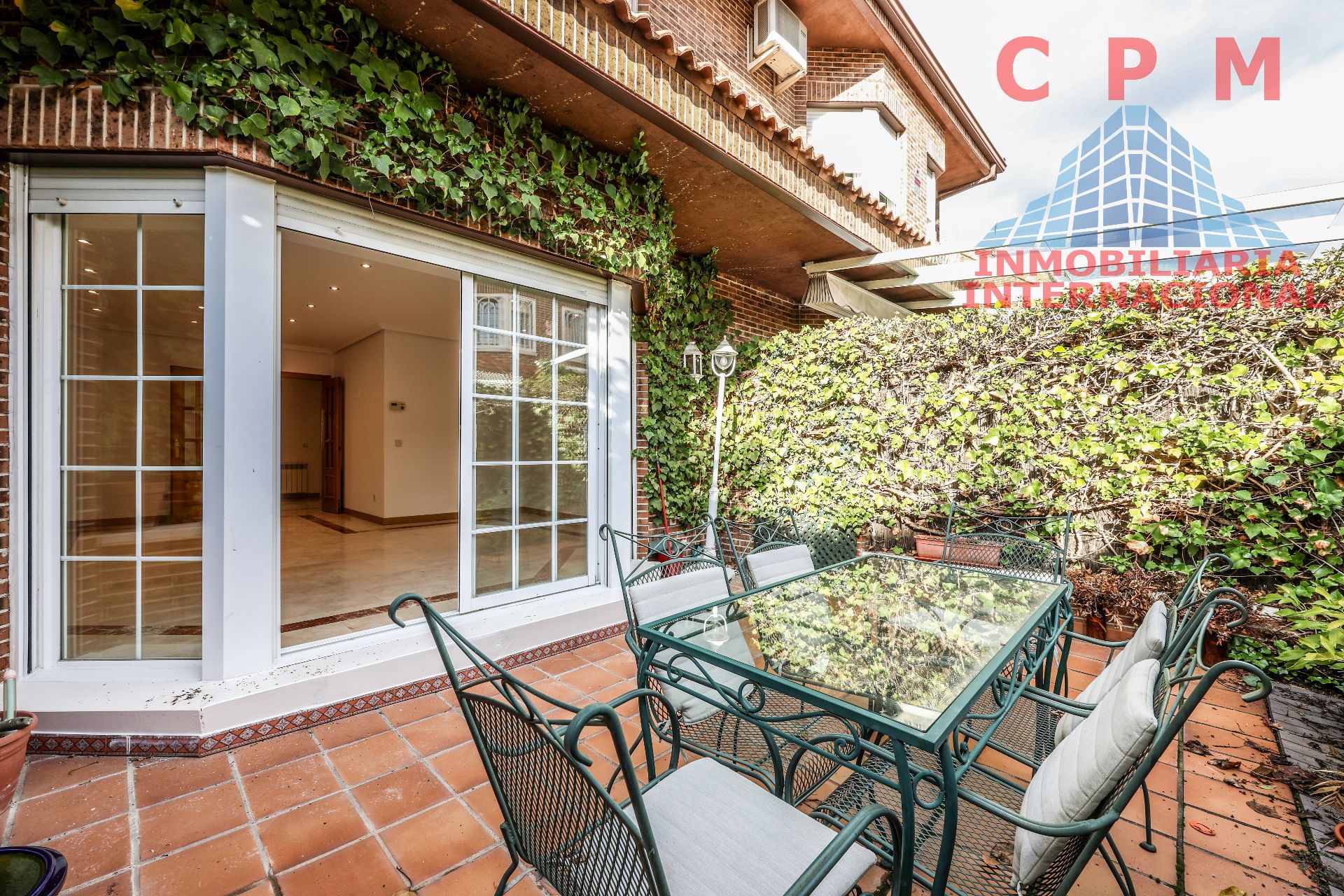 Single-family semi-detached to rent in Salvador