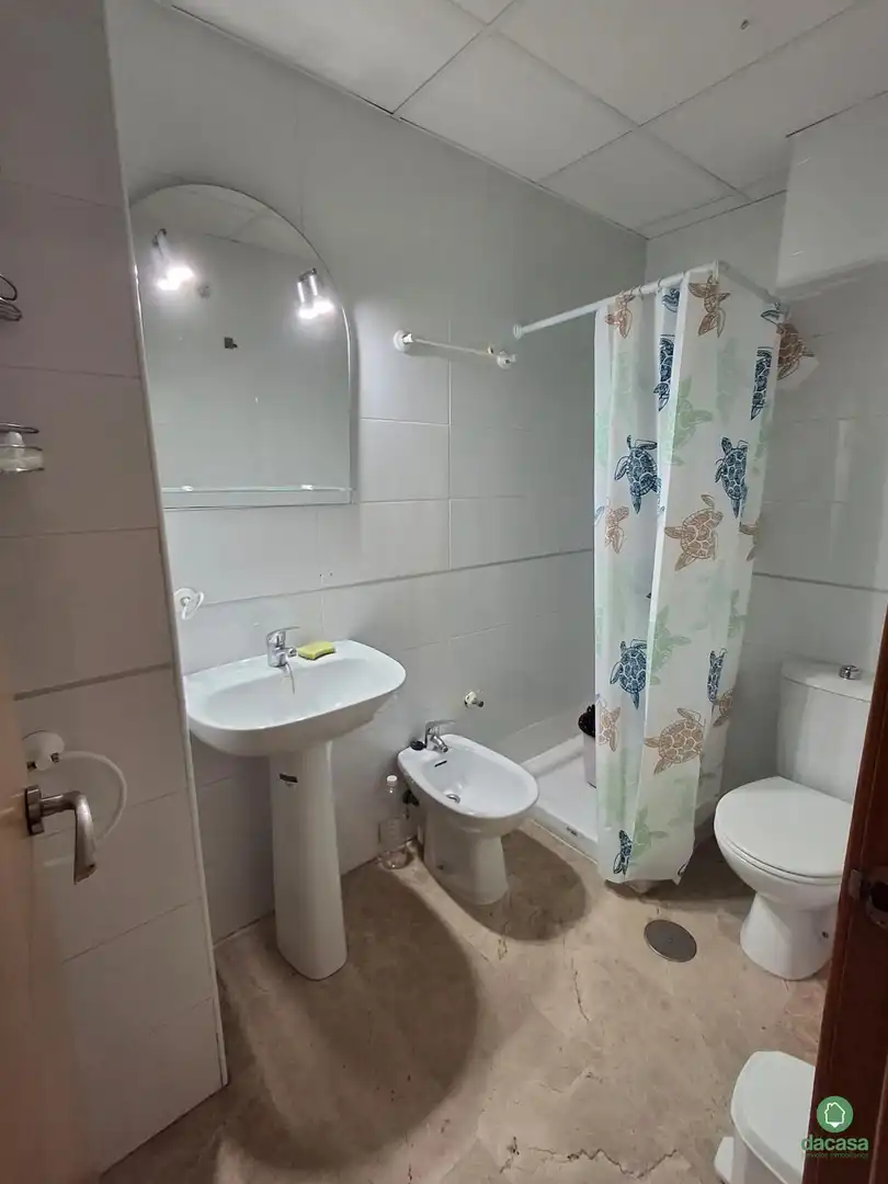 Habitación en Cumbres Mayores, Nuevo Parque - Los Rosales - Tráfico Pesado