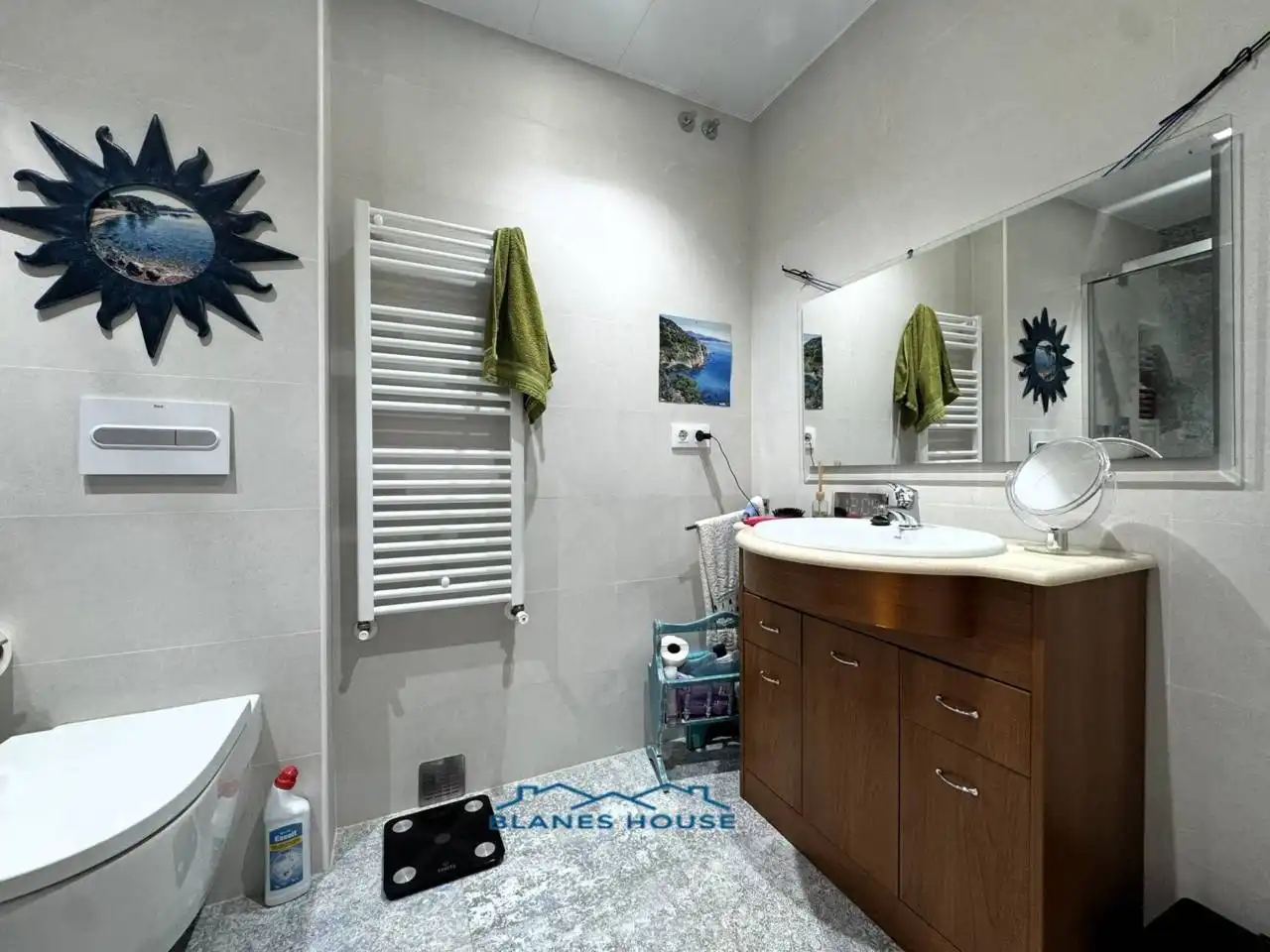 Baño de Piso en venta en Blanes con Calefacción y Balcón