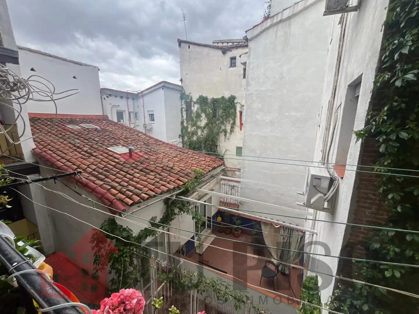 Terrassa de Estudi en venda en Madrid amb Calefacció i Moblat