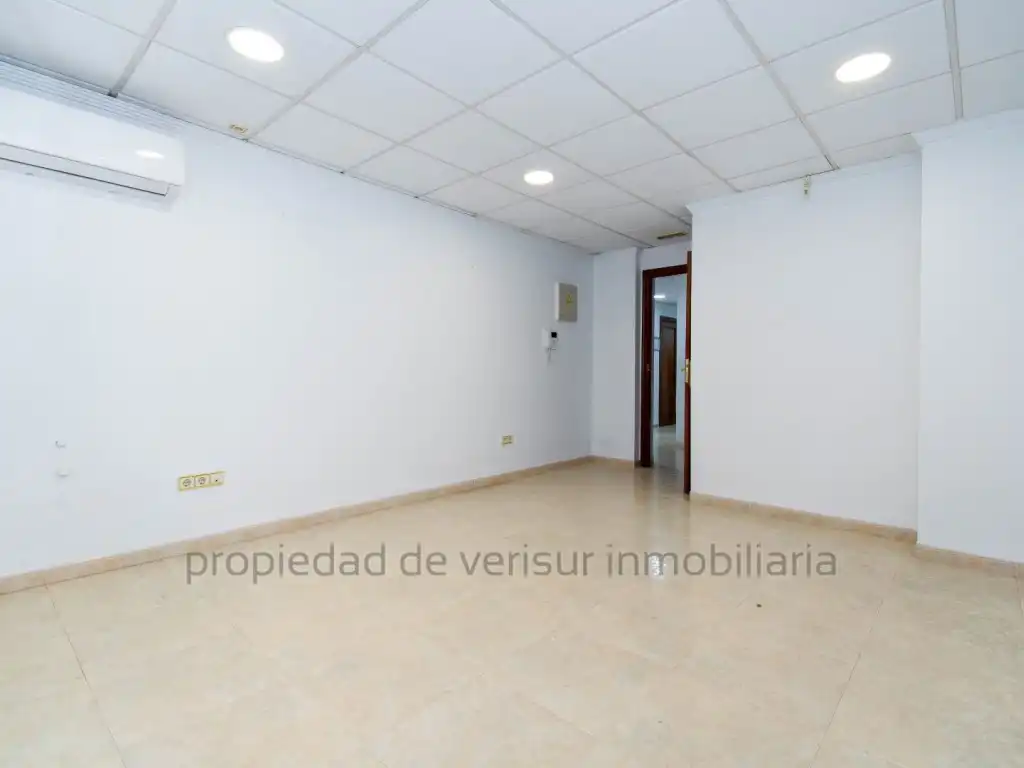 Office for rent in Casco Antiguo