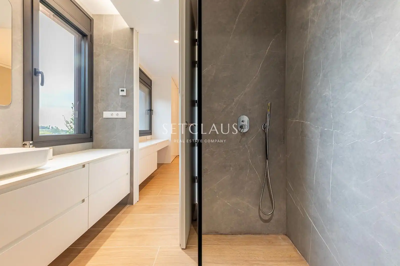 Baño de Casa o chalet en venta en Tiana con Aire acondicionado, Calefacción y Terraza