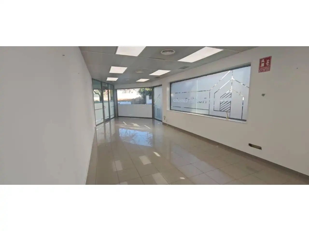 Local commercial à louer à Avenida Pau, imagen 13