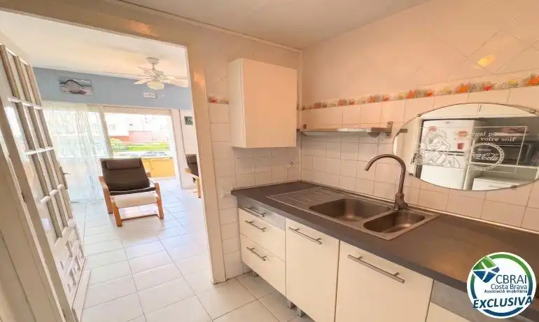 Kitchen of Study for sale in Roses  with Air Conditioner, Heating and Terrace