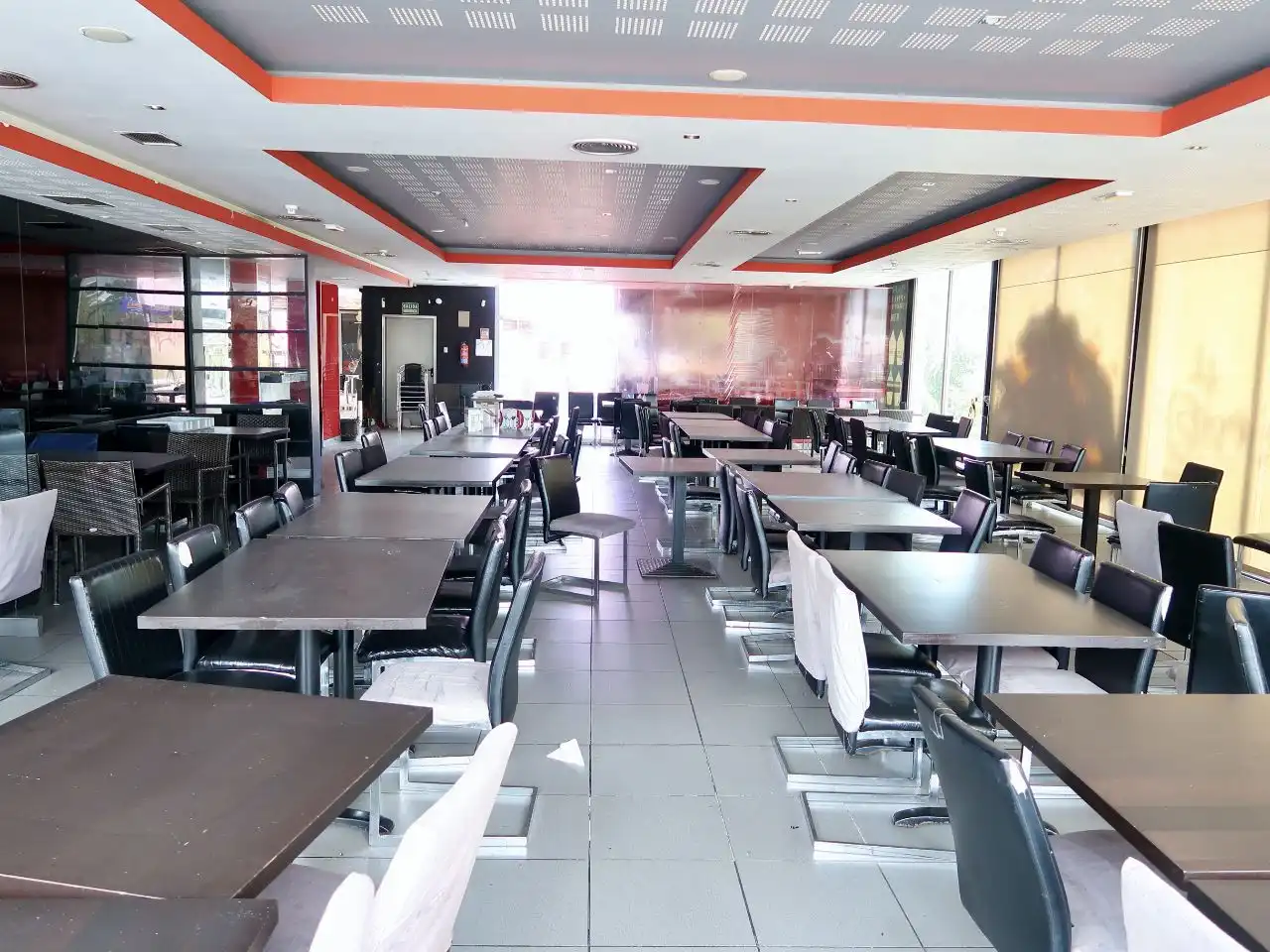 Commercial properties for sale in Torrejón de Ardoz  with Air Conditioner, Heating and Terrace