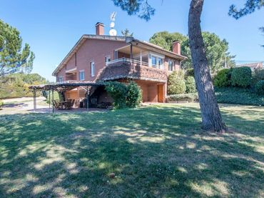 Villa mit Balkon zum Verkauf in Sant Fruitós de Bages