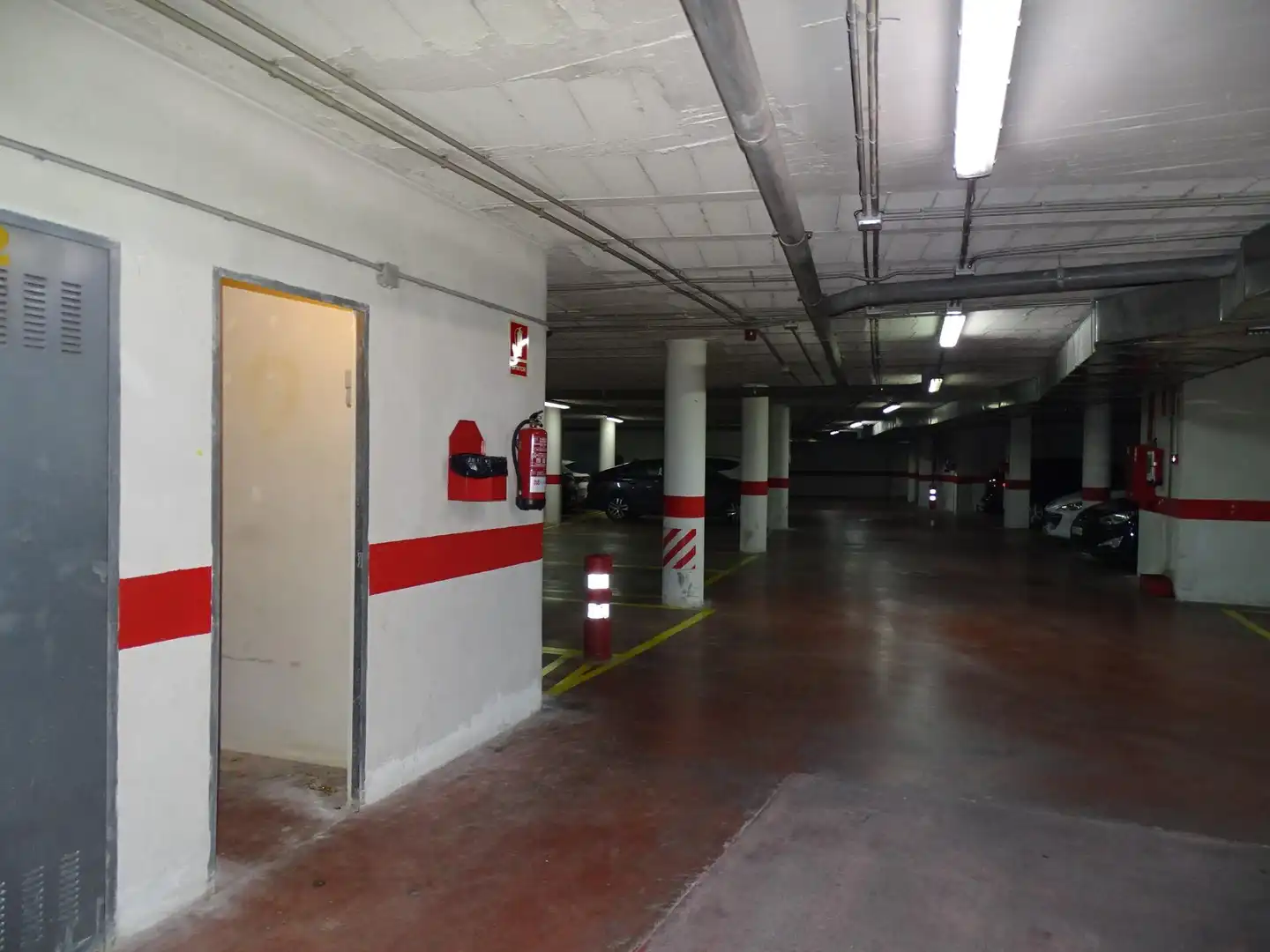 Parking de Piso en venta en Granada con Aire acondicionado, Calefacción y Trastero