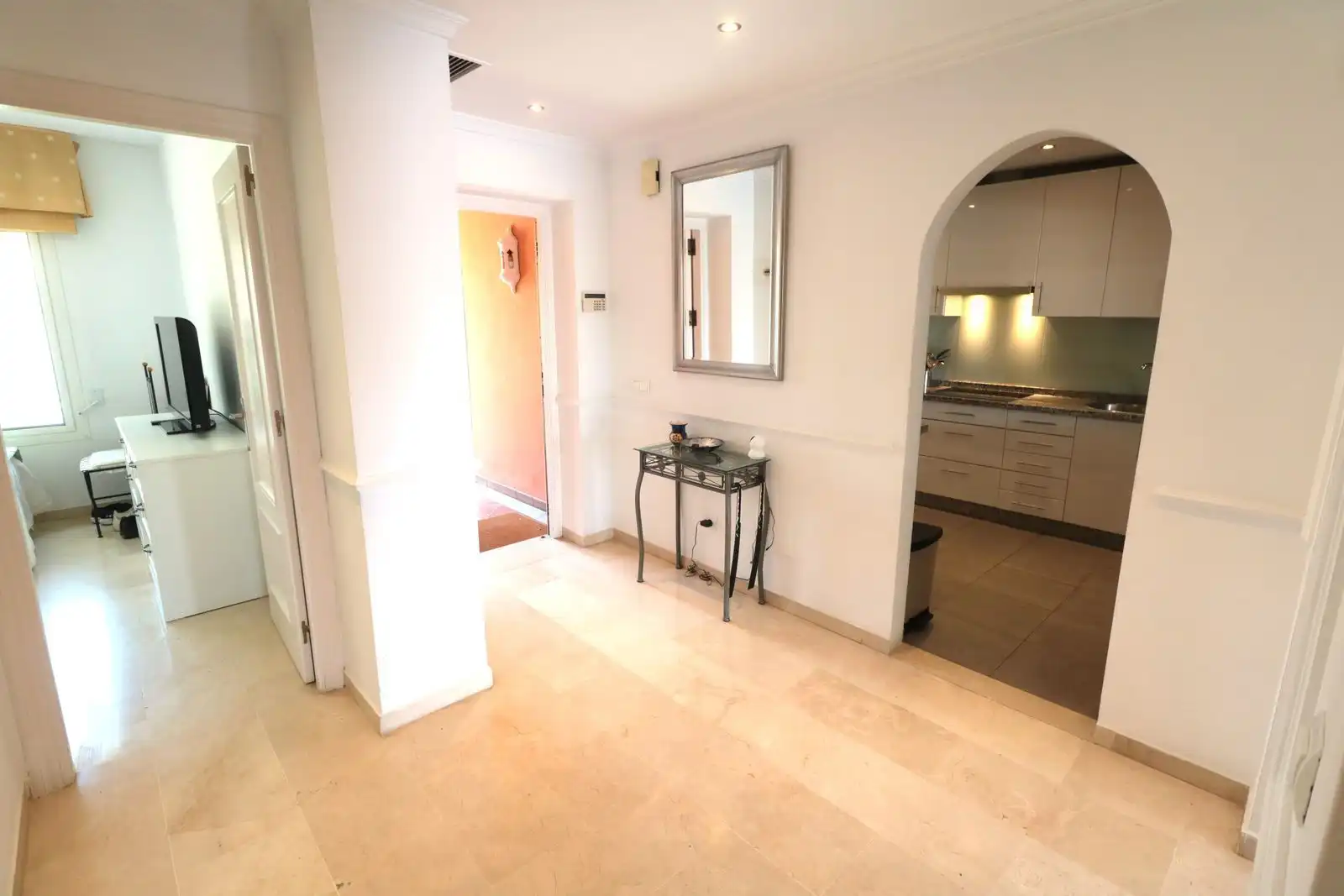Piso en venta en Estepona con Aire acondicionado, Terraza y Amueblado