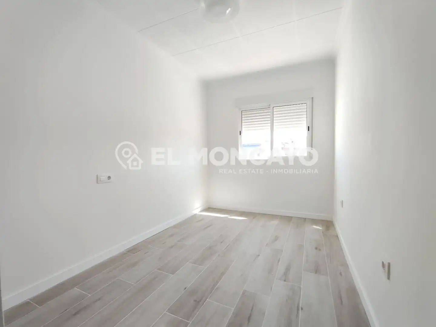 Dormitori de Casa adosada en venda en Torrevieja amb Aire condicionat, Calefacció i Terrassa