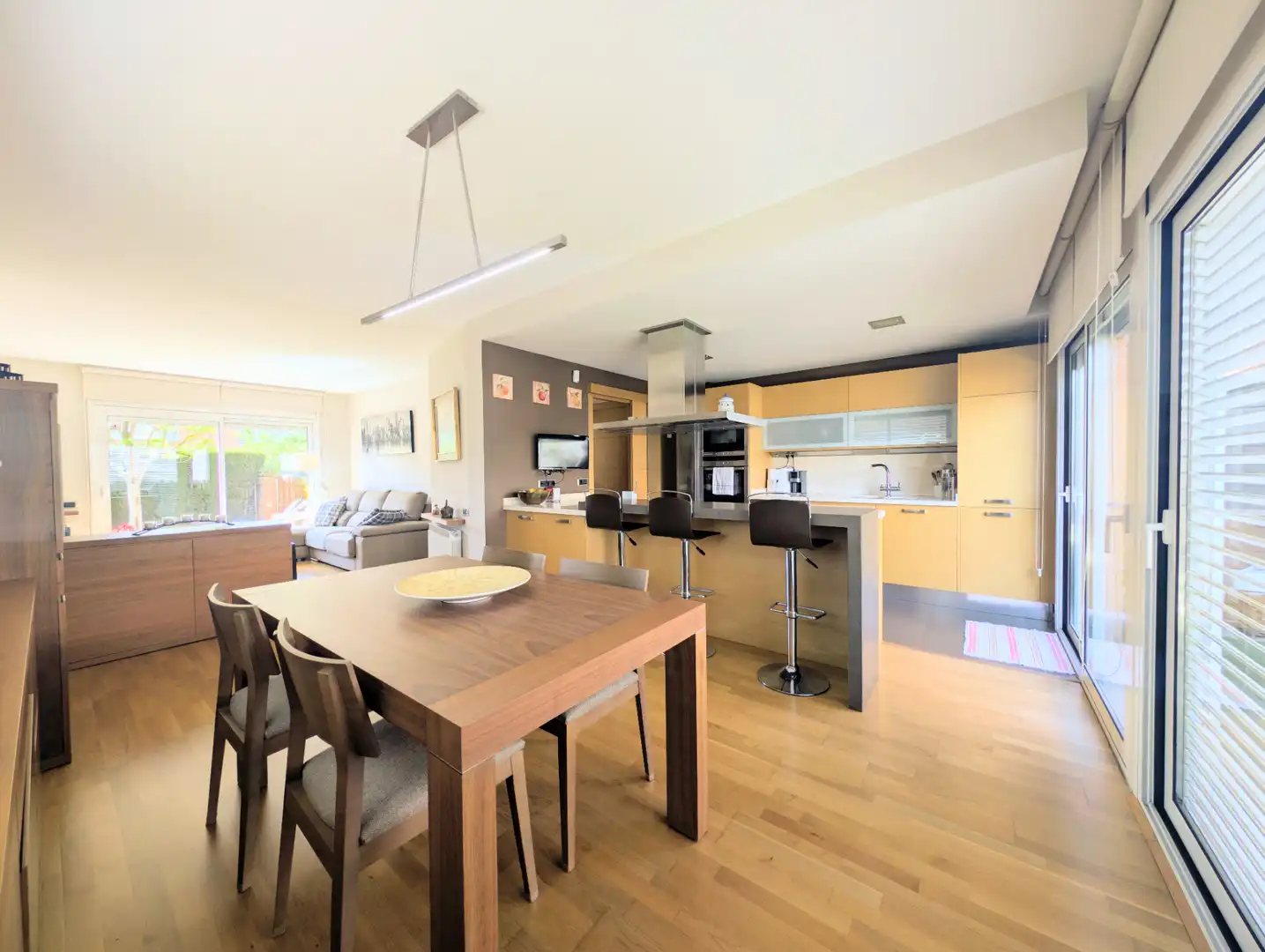 Cocina de Casa o chalet en venta en Viladecavalls con Aire acondicionado, Calefacción y Jardín privado