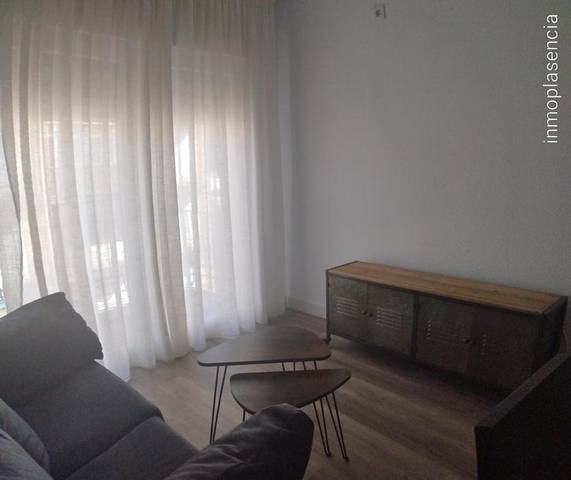 Piso en Alquiler en maria la brava en Miralvalle - Av. Virgen del Puerto - La Data