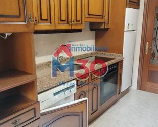 Cuina de Apartament en venda en Miranda de Ebro amb Calefacció, Parquet i Traster