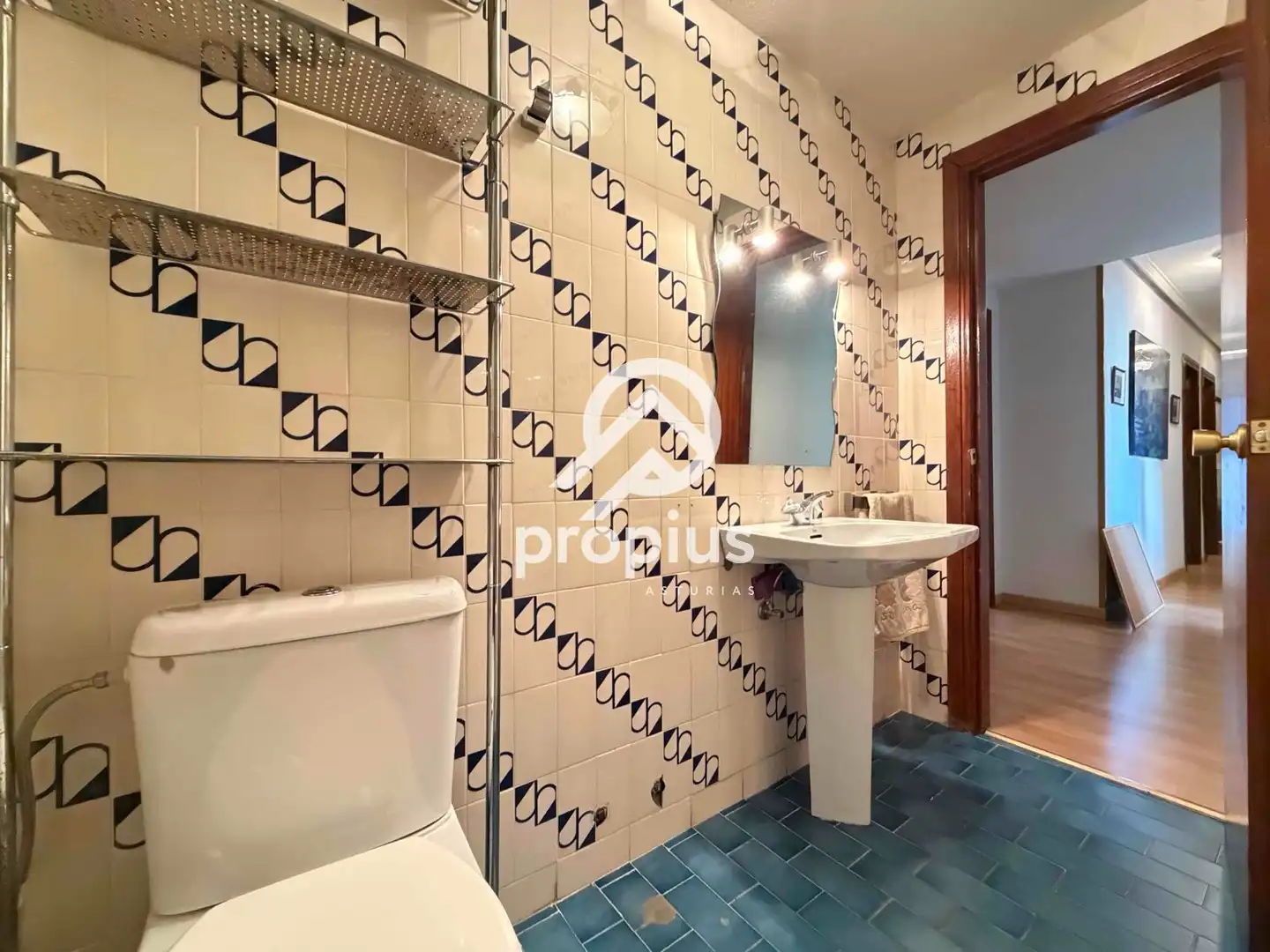 Baño de Piso en venta en Hoyo de Manzanares con Calefacción, Parquet y Terraza