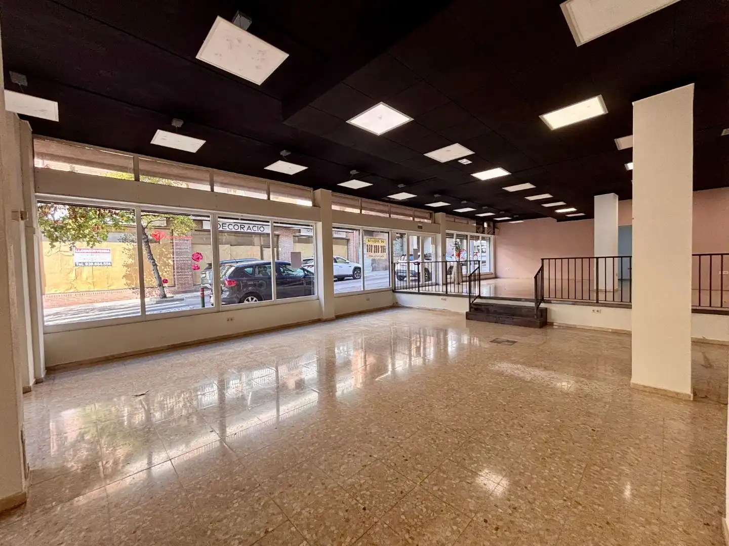 Business premises to rent in Carrer Arquitecte Gaudí 38, imagen 3