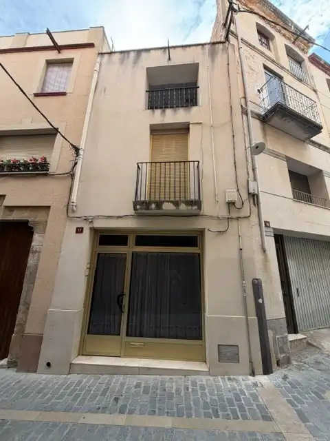 Casa rústica amb terrassa en venda a ARENAL