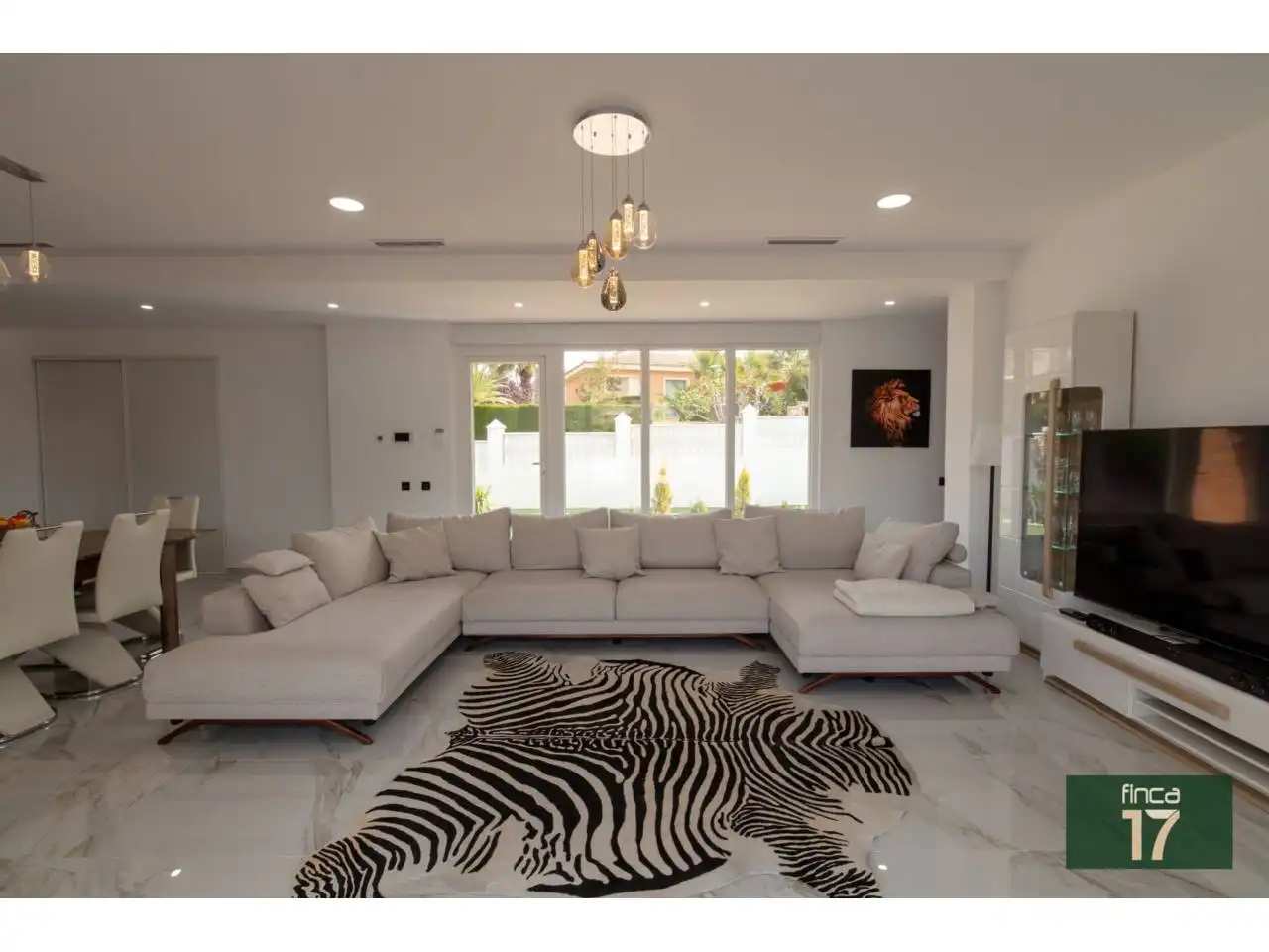 Sala de estar de Casa o chalet en venta en Petrer con Aire acondicionado, Jardín privado y Terraza