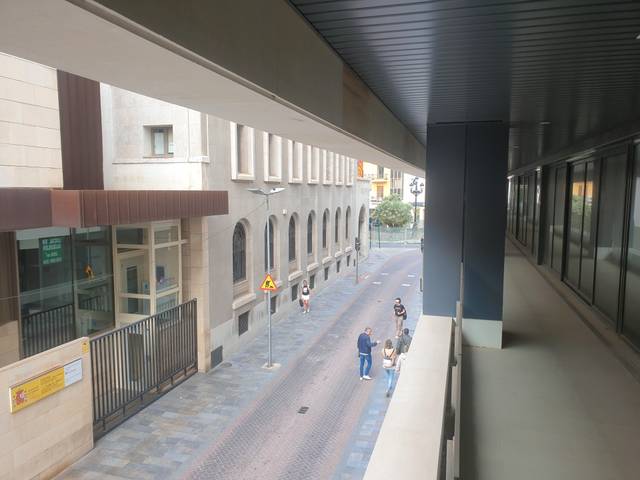 Local comercial en Alquiler en Carrer de l'Escultor Viciano, 1 en Casco Histórico