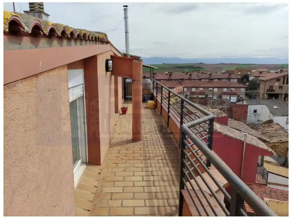 Terraza de Piso en venta en Alesanco con Balcón