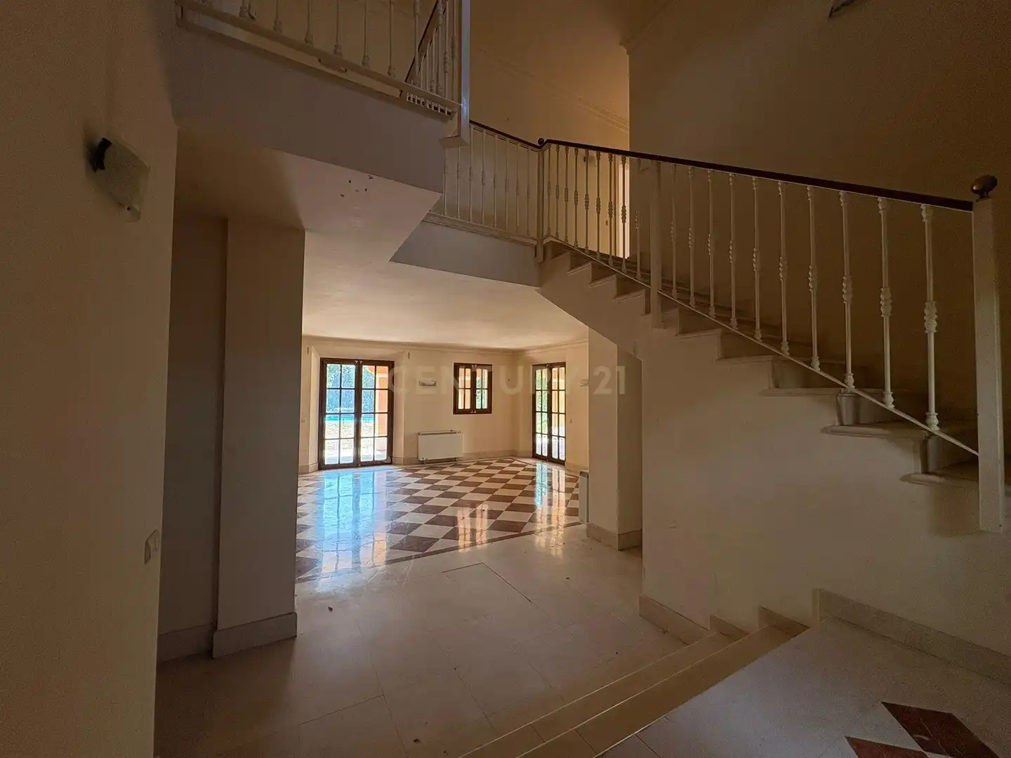 Casa con piscina in vendita a Carril de la Resinera, Estepona, Spain