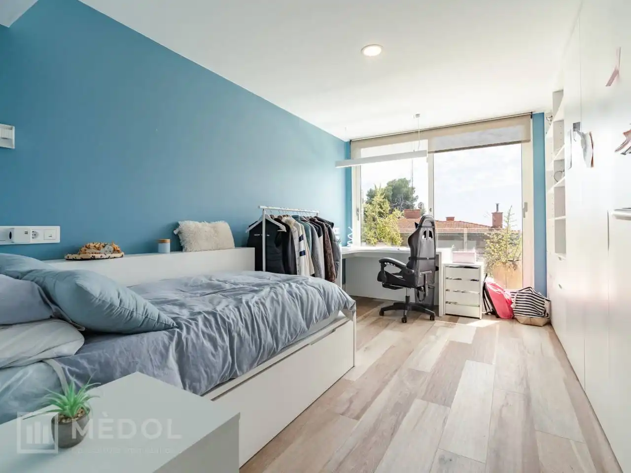 Habitación de Casa adosada en venta en Tarragona con Aire acondicionado, Calefacción y Jardín privado