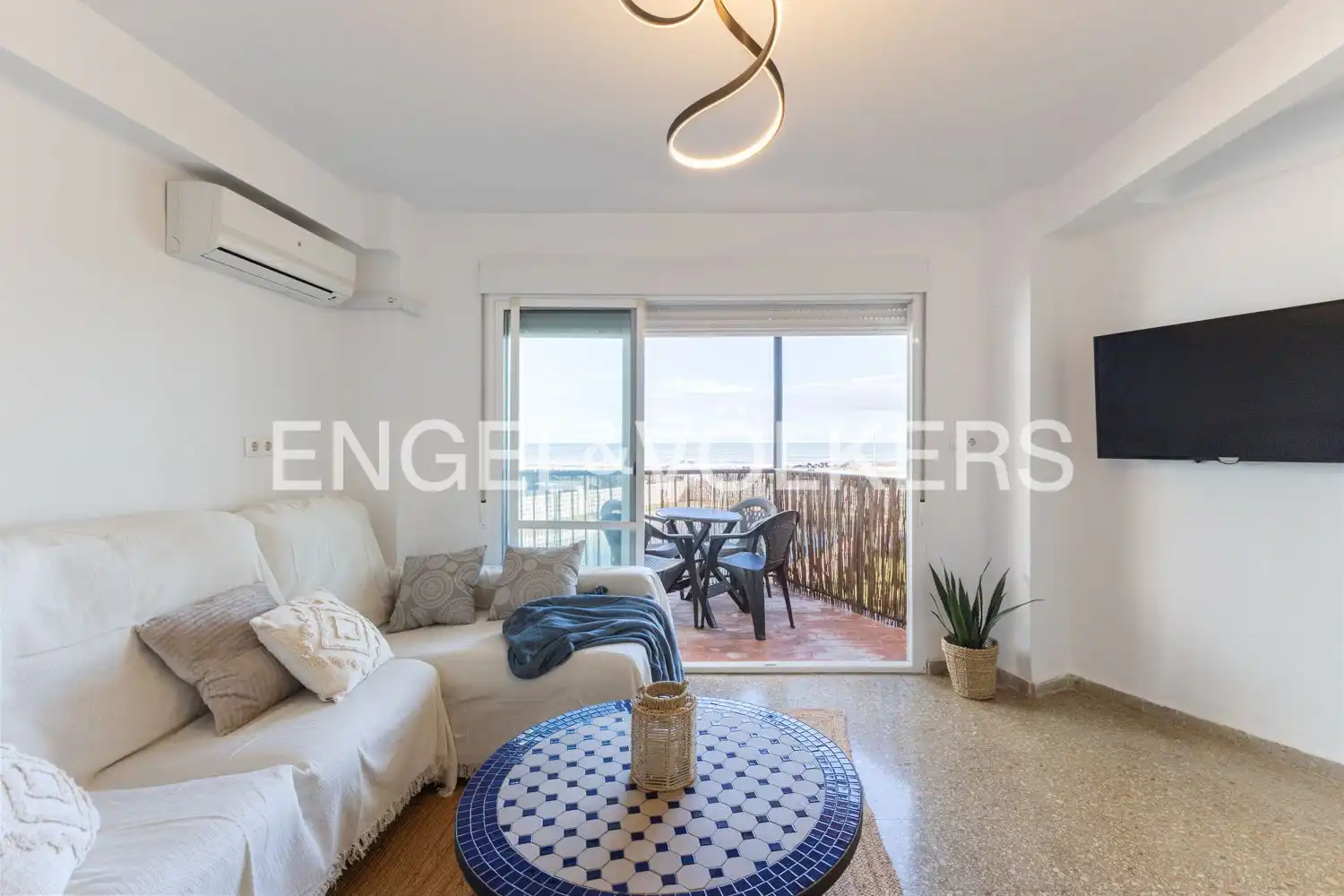 Terrasse von Wohnung zur Miete in El Puig de Santa Maria mit Klimaanlage, Heizung und Privatgarten