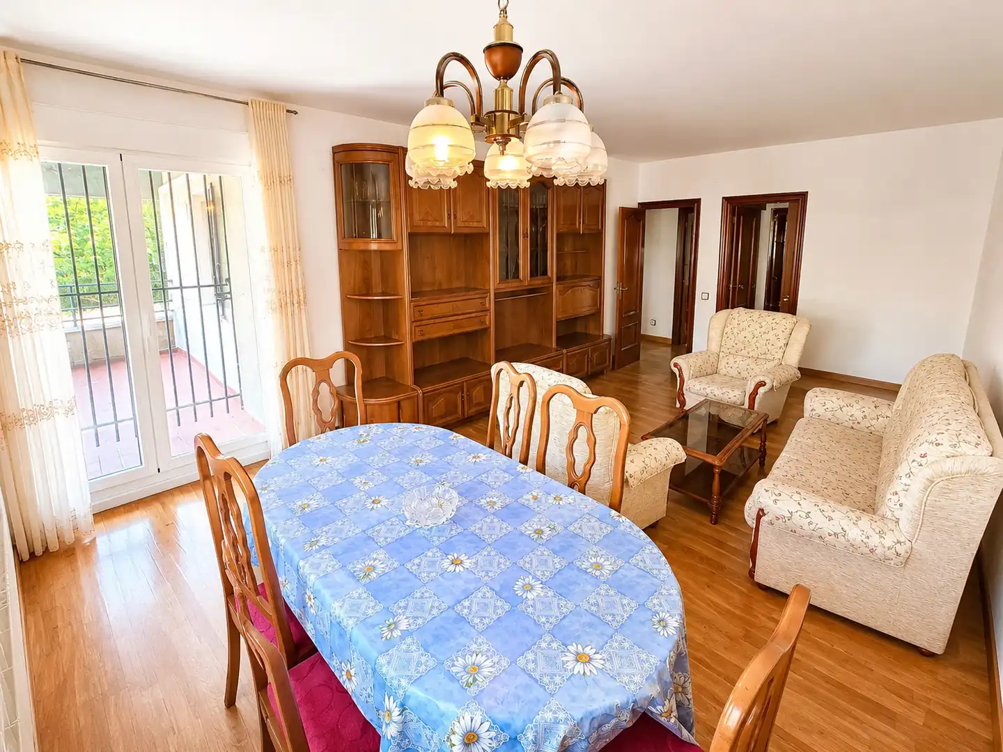 Flat with lift for sale in Calle del Poeta Esteban de Villegas, imagen 2